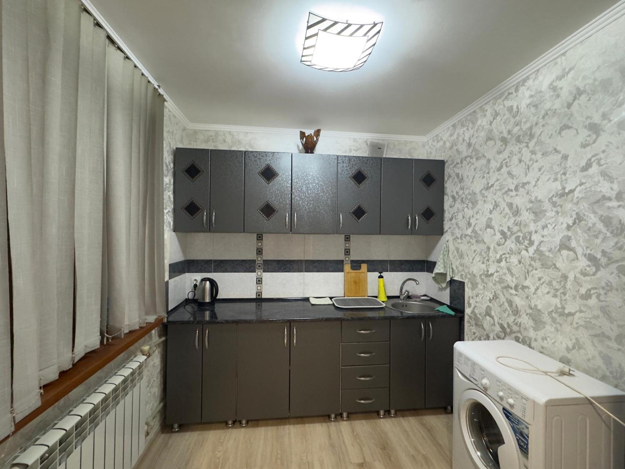 One-Room Apartment Opposite Almaty Airport Turksib Exterior photo